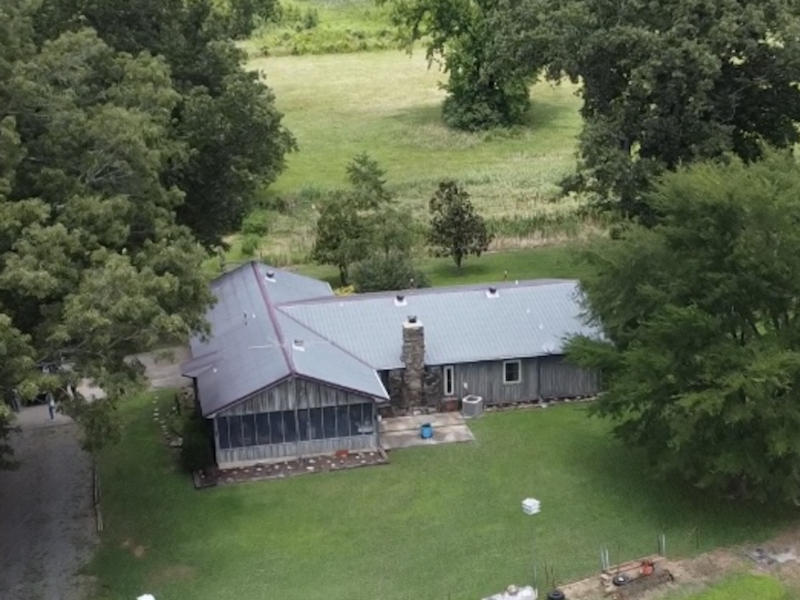 Dewitt 60 – Potential Hunting Lodge w/ Guide Quarters